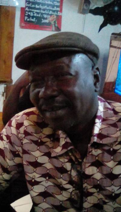 Alexandre  71 Jahre Dakar Senegal