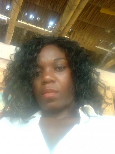 Arielle 37 Jahre Douala Kamerun