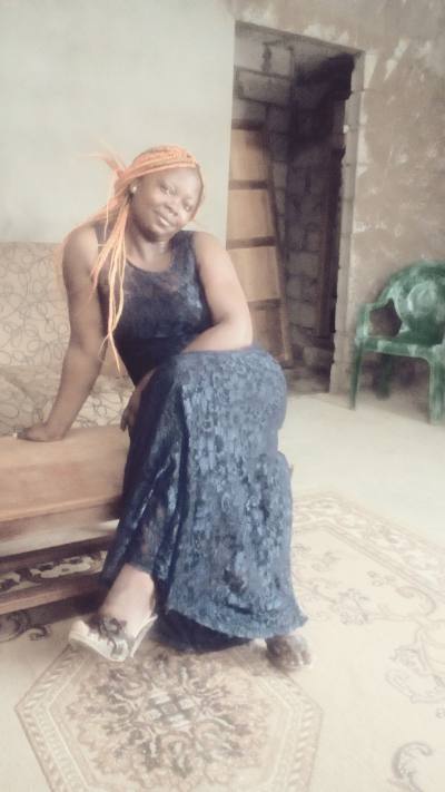 Hermine 35 ans Douala Cameroun