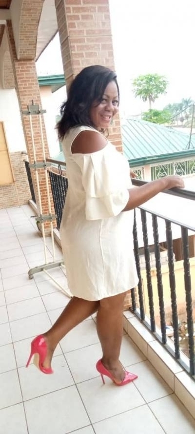Larissa 36 ans Yaoundé Cameroun