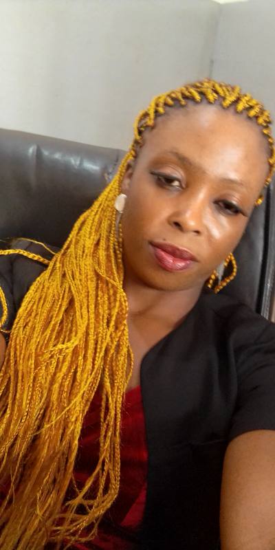 Cécile 29 ans Yaoundé  Cameroun