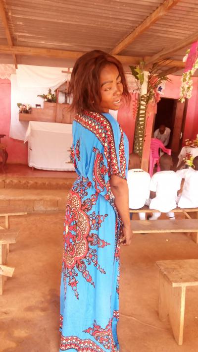 Elisabeth 37 years Yaoundé Cameroon