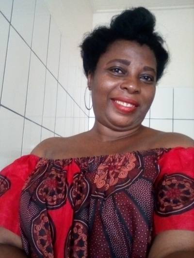Patience 51 ans Douala Cameroun