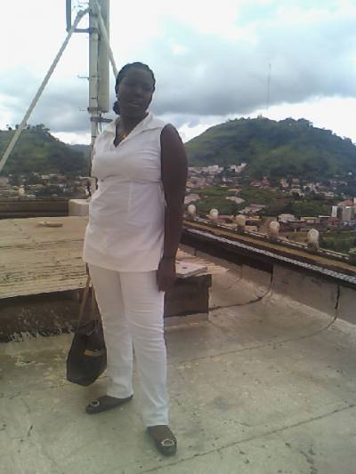 Bernadette  40 ans Yaoundé1 Cameroun