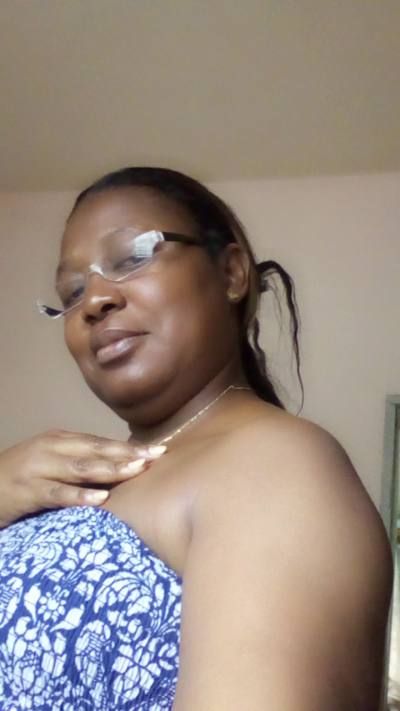 Corinne 49 ans Yaoundé Cameroun