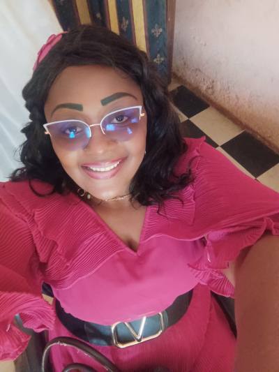 Michelle 39 Jahre Yaoundé Cameroun