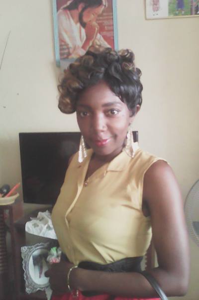 Natalie 42 ans Douala Cameroun