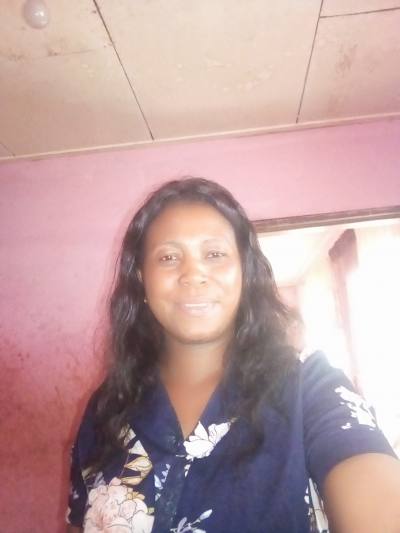 Adeline 43 ans Yaoundé Cameroun