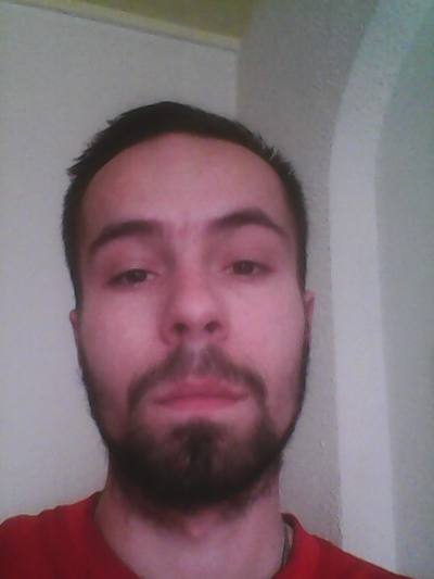Angelo 34 ans Firminy France