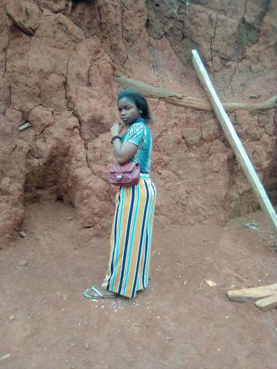 Audrey 25 ans Yaoundé Cameroun