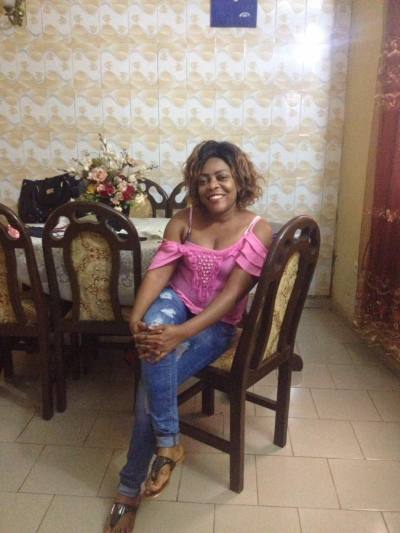 Dorothée 44 years Yaoundé Cameroon