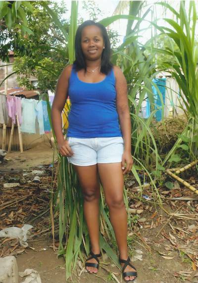 Nadia 35 ans Sambava Madagascar
