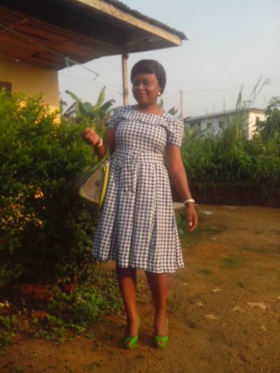 Anna 36 ans Ebolowa Cameroun