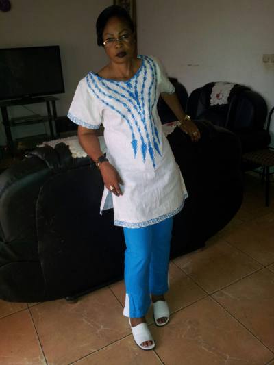 Solange 50 ans Douala Cameroun