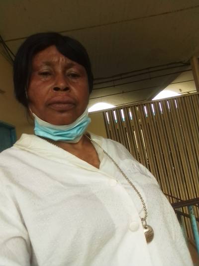 Michelle  60 ans Yaoundé Cameroun