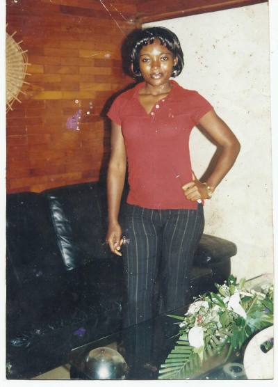 Christelle 35 ans Commune Urbaine De Mbalmayo Cameroun