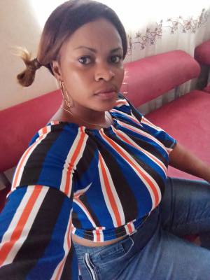 Julienne 37 ans Ebolawa Cameroun