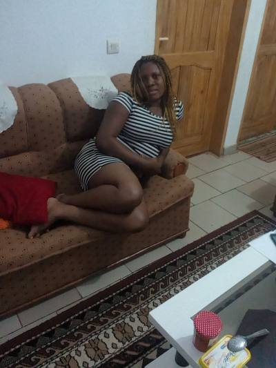Belinda 43 Jahre Yaounde Kamerun