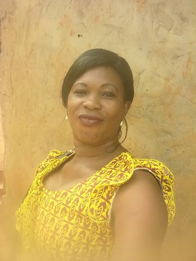 Brigitte 45 Jahre Yaoundé Kamerun