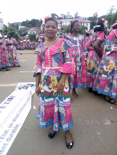 Blanche 43 Jahre Yaoundé Kamerun