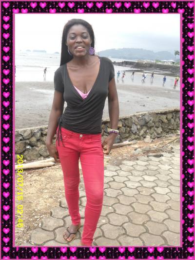 Seraphine 35 years Yaounde Cameroon