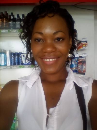 Christelle 29 years Libreville Gabon