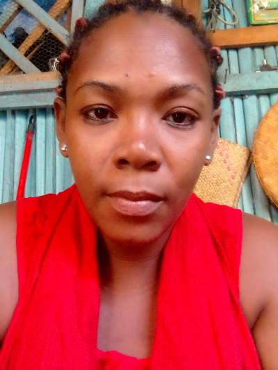 Dalia 38 Jahre Ambilobe Madagaskar