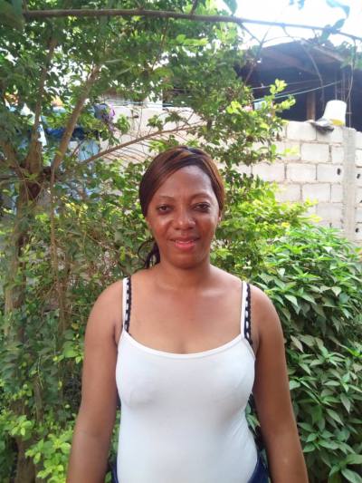 Stephanie 41 ans Yaoundé Cameroun