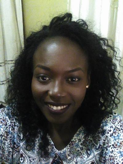 Tina 32 ans Douala Cameroun