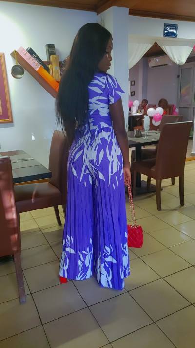 Danielle 32 years Douala  Cameroon