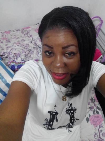 Ashley 33 Jahre Yaoundé Cameroun  Kamerun