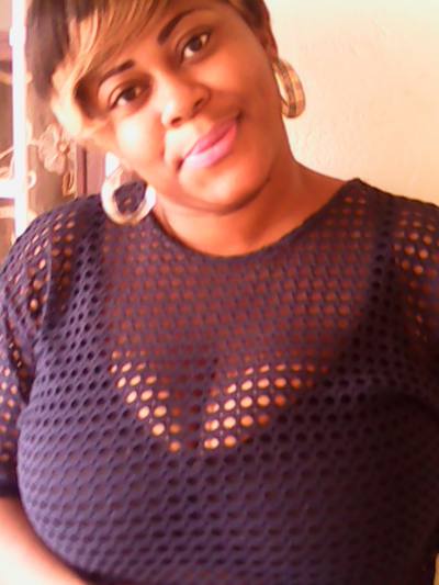 Milene 38 ans Yaounde Cameroun