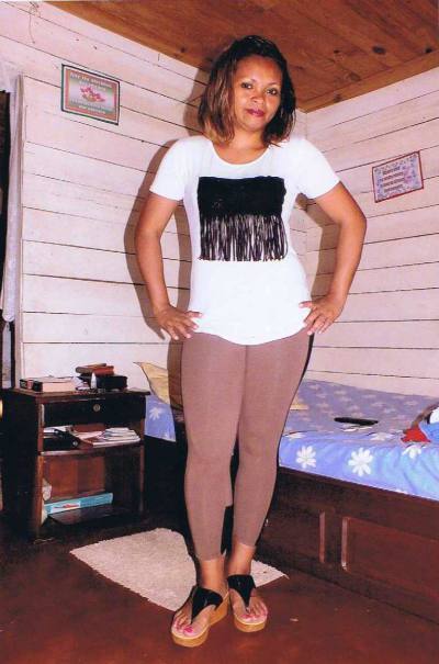 Sylviane 38 Jahre Sambava Madagaskar