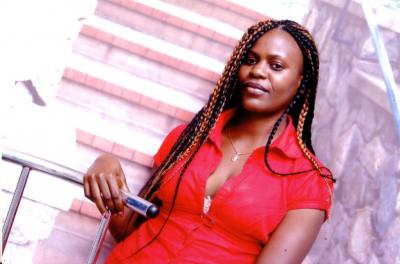 Loucie 37 ans Yaoundé Cameroun