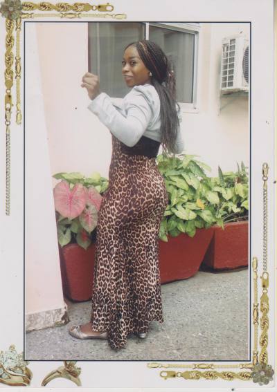 Fleurette 39 ans Yaoundé Cameroun