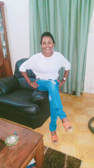 Annick 35 Jahre Toamasina Madagaskar