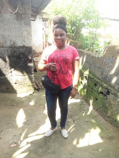 Louise 41 ans Douala Cameroun