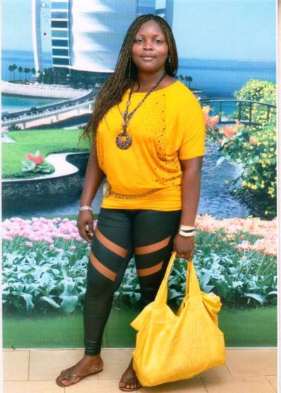 Yolene 36 ans Yaoundé Cameroun