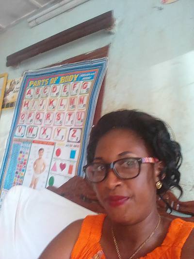 Ursule 38 ans Mbalmayo Cameroun