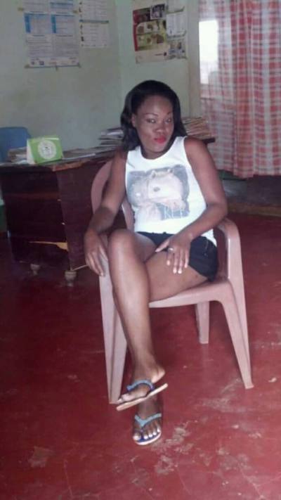Carole 35 Jahre Yaoundecm Kamerun