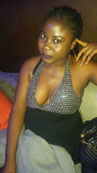 Salanda 33 ans Kribi Cameroun