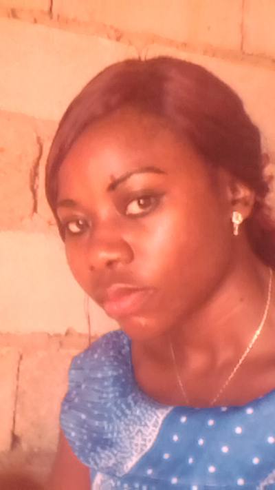 Alice 36 Jahre Yaounde Kamerun