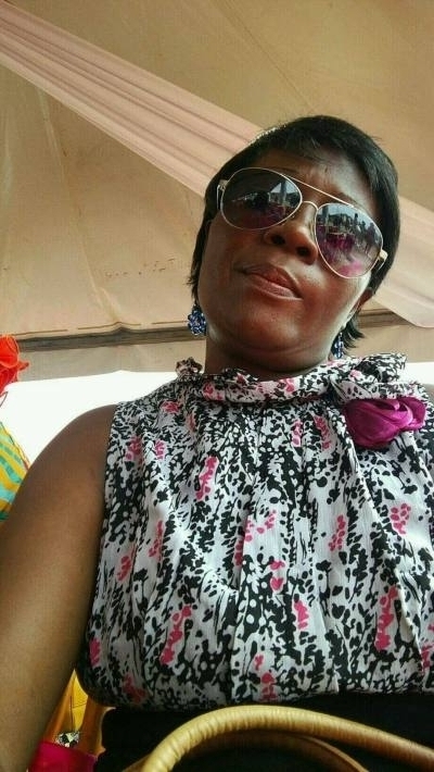 Corine 51 ans Yaoundé Cameroun