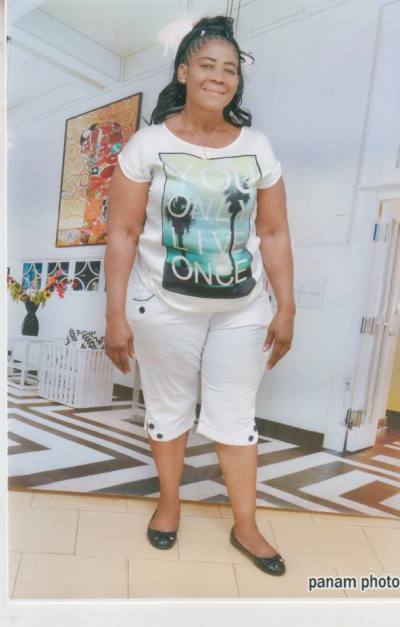 Colette 58 ans Yaoundé Cameroun