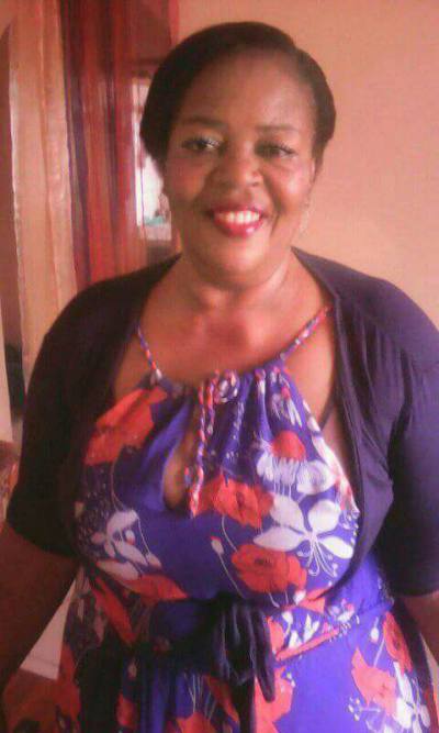 Brigitte 55 Jahre Yaoundé  Kamerun