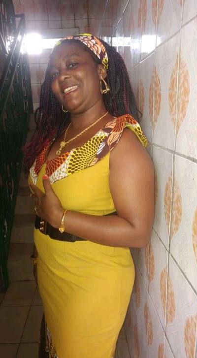 Nicole 42 ans Douala Cameroun