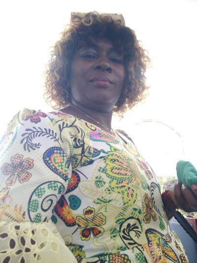 Corine 51 ans Yaoundé Cameroun