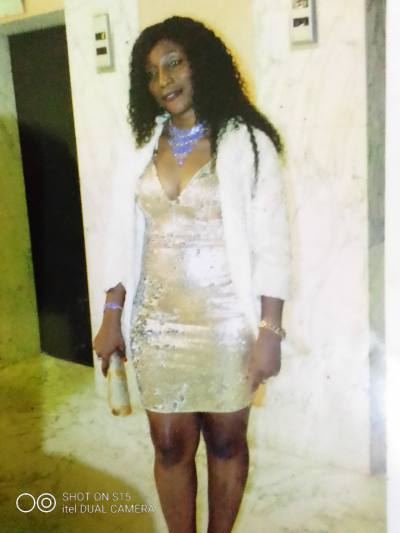 Claire 42 ans Douala Cameroun