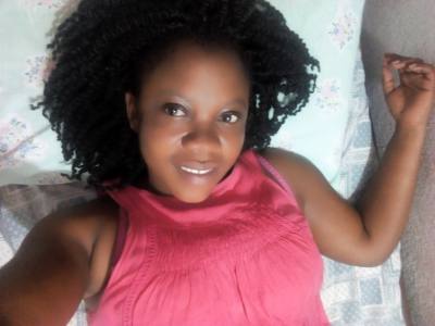 Michelle  32 Jahre Ebolowa Kamerun