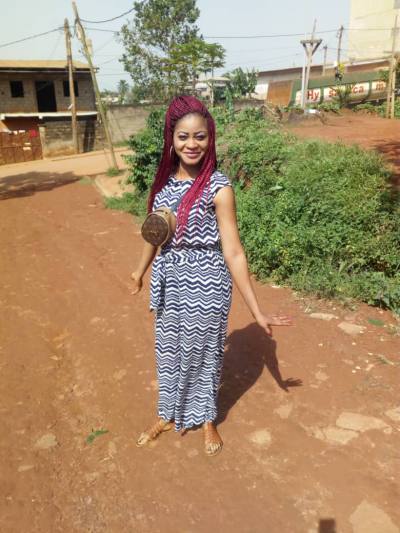 Barbara 33 ans Centre Cameroun